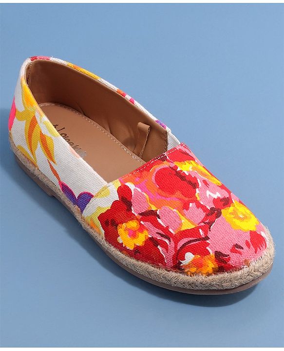 Pine Kids Casual Shoes Floral Print (Print May Vary)