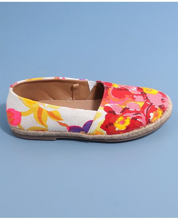 Pine Kids Casual Shoes Floral Print (Print May Vary)