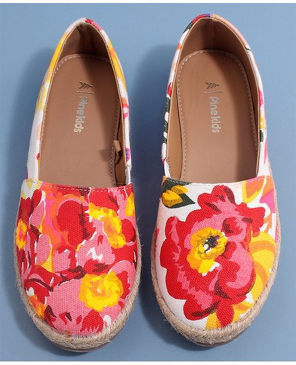 Pine Kids Casual Shoes Floral Print (Print May Vary)