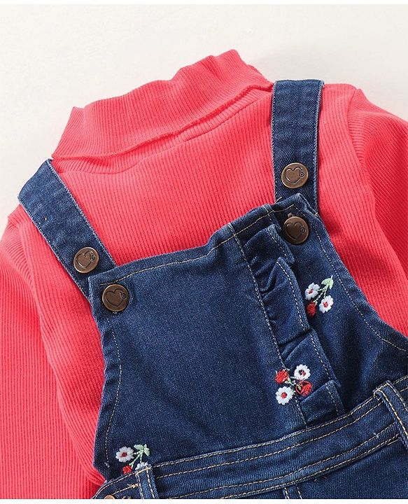 Babyhug Dungaree With Full Sleeves Inner Tee Solid Print - Blue