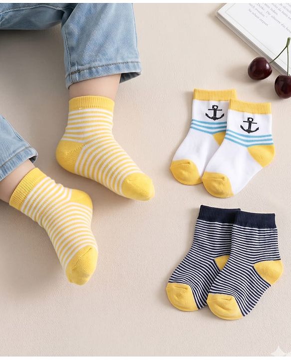 Cute Walk by Babyhug Anti Bacterial Ankle Length Socks Star Design Pack of 3 - Yellow