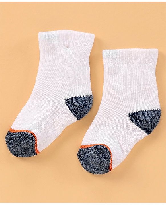 Cute Walk by Babyhug Anti Bacterial Ankle Length Terry Socks Pack of 3 - White Grey