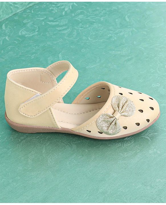Pine Kids Party Wear Belly Shoes Bow Appliques - Golden
