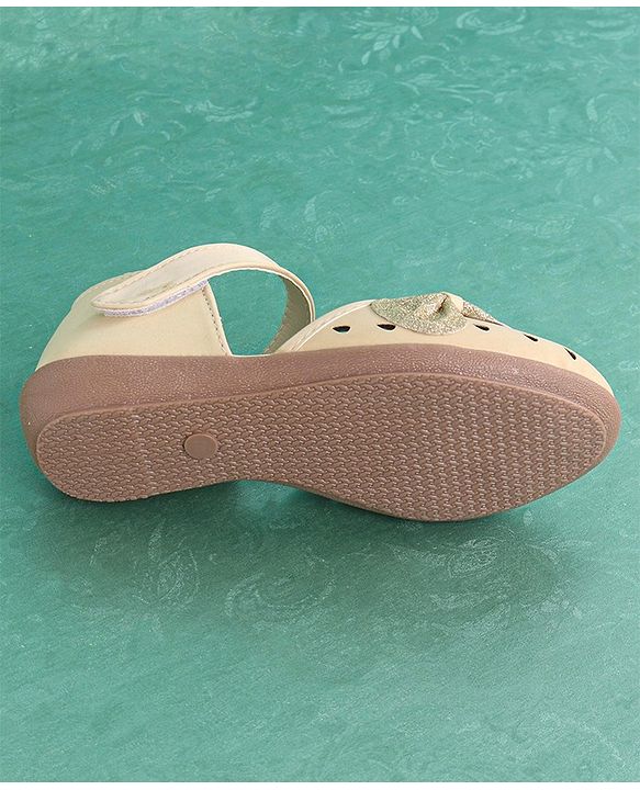 Pine Kids Party Wear Belly Shoes Bow Appliques - Golden