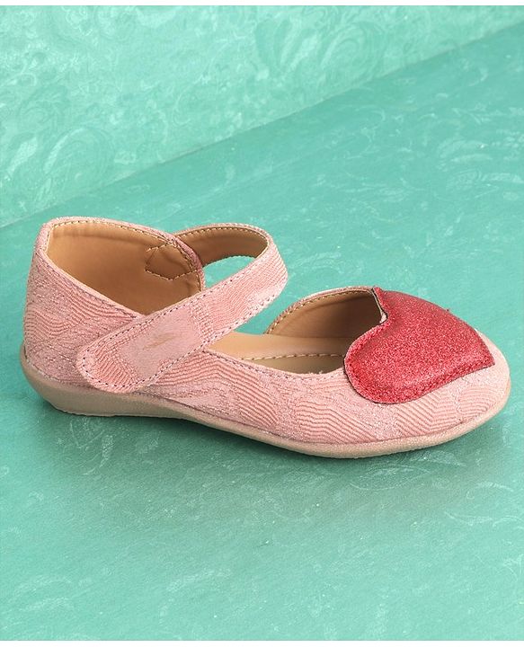 Pine Kids Belly Shoes Heart Applique - Peach
