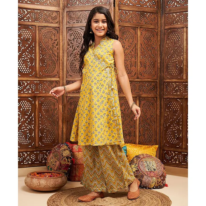 Aggregate more than 139 kurti with side knot latest netgroup.edu.vn