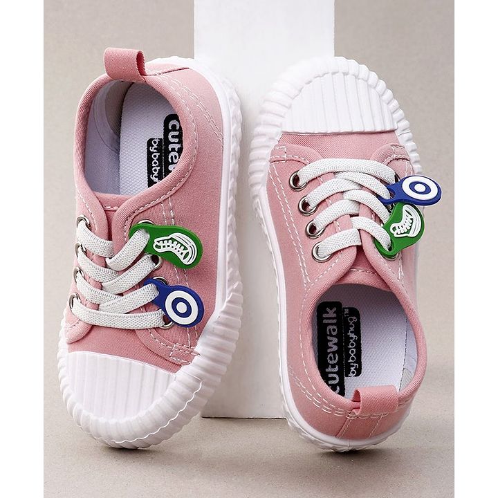 cute walk by babyhug canvas shoes