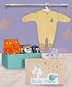 Baby Moo Crawling And Growing 5 Pcs Premium Gift Hamper - Multicolour