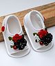 Daizy Flower Applique Detailed Sandals With Velcro Closure - White & Red