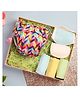 SuperBottoms Combo Baby Gift Freesize UNO 1, main pad, Booster Pad and 3 Easy Clean Top Sheets UNO Colour Pop - Multicolor