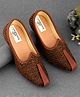 Little Palz Intricate Weave Self Textured Mojaris - Brown