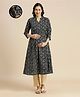 MomToBe Cotton Three Fourth Sleeves Abstarct Printed Kurta With Concealed Zipper Nursing Access - Blue