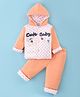 Cucumber Sinker Knit Full Sleeves Hooded T-Shirt & Lounge Pants Set With Text Print - Peach