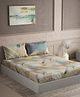 DDecor Green Blue Geometric Cotton 144 TC King Bedsheet With 2 Pillow Covers