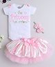 TINY MINY MEE Elastane Half Sleeves The Princess Has Arrived Text Glitter Printed Bow Applique Detailed Onesie & Skirt With Headband Set - Pink