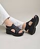Shoetopia Abstract Designed Sandals - Black