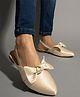Shoetopia Bow  Applique Detailed Flat Sandals - Cream