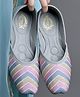 Shoetopia Chevron Embroidered Ballerinas - Grey