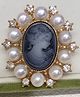 SYGA Women Vintage Pearl Cameo Brooch  Retro Alloy Pin with Elegant - Grey & White