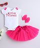 TINY MINY MEE Elastane Knit Half Sleeves Little Princess Text Printed Onesie With Bow Applique Detailed Tutu Skirt & Headband - Magenta