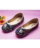 boyz n galz Floral Embroidered Mojaris - Green