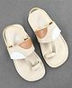 The Madras Trunk Colour Blocked Geometric Shape Designed Sandals - Off White