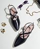 NZS Solid Buckle Closure Sandals - Black