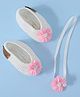 Funkrafts Floral Applique Detailed Handmade Crochet Booties With Headband - White & Pink