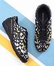 Pine Active Lace Closure Geometric Printed Football Shoes - Black