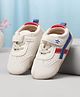 Cute Walk by Babyhug Velcro Closure Solid Booties - Blue