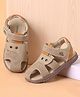 Babyoye Velcro Clsoure Sandals With Heart Print - Beige