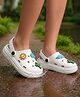 Pine Kids Back Strap Closure Clogs With Applique - White