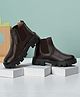 Freeplay Solid Slip On Boots - Brown