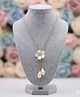 SKD Floral Detailed Pendant Necklace - White