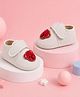 Chiu Bear Applique Detailed Velcro Closure Booties - White