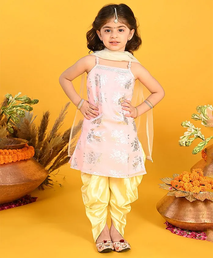 https://cdn.fcglcdn.com/brainbees/images/products/saka-designs-by-sapna-sleeveless-floral-foil-printed-and-gota-lace-embellished-kurta-and-dhoti-with-dupatta-pink-and-yellow-14491081a.webp