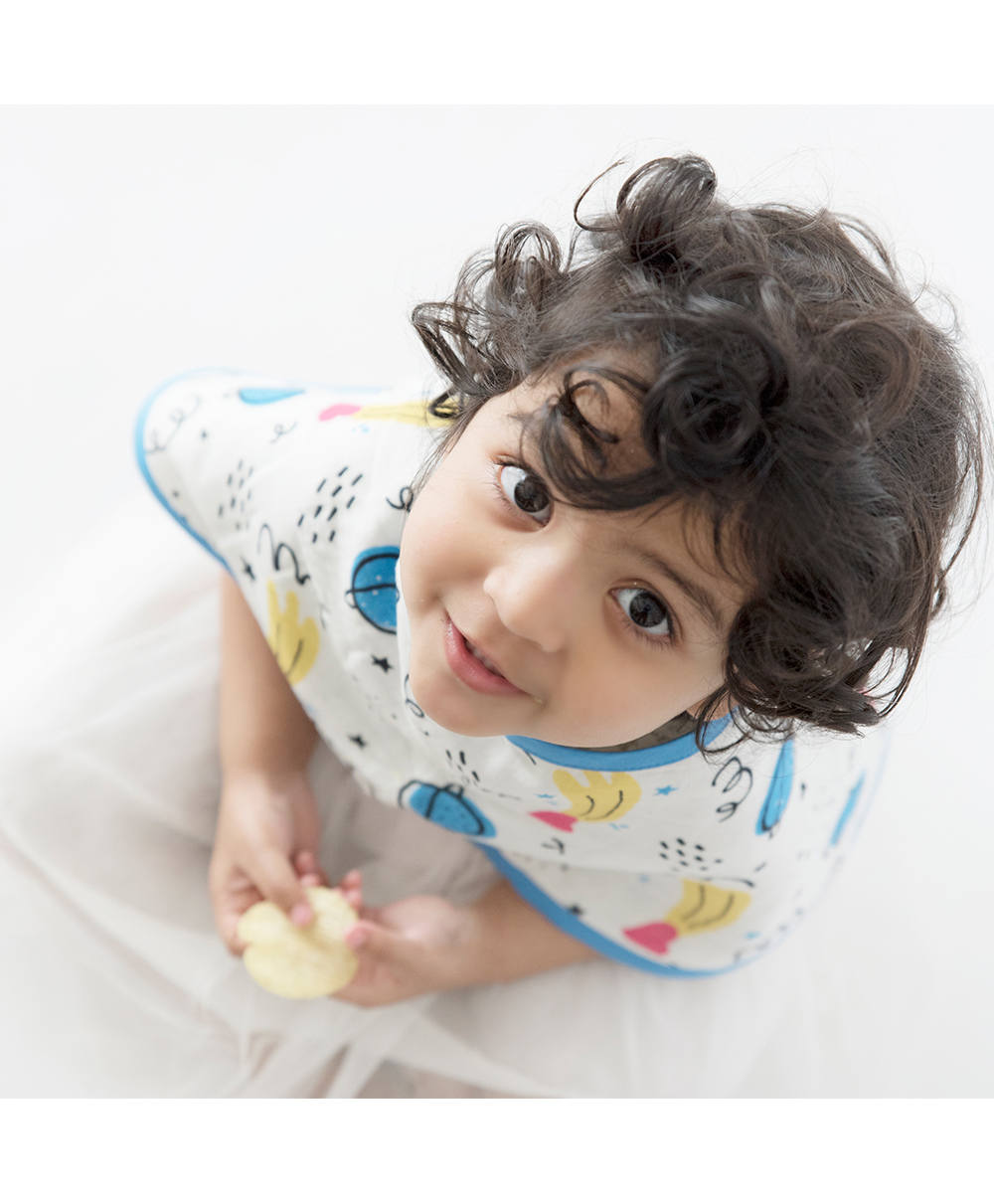 Yellow Doodle Doodle Hearts Printed Reversible Organic Cotton Muslin Bib & Burp Cloth Set - Multicolour-picture-22