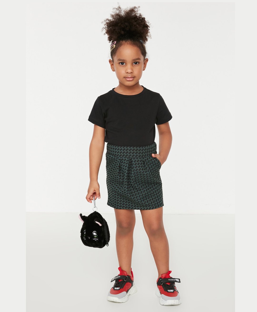 trendyol Knee Length Shorts Blocks Print - Black-picture-0