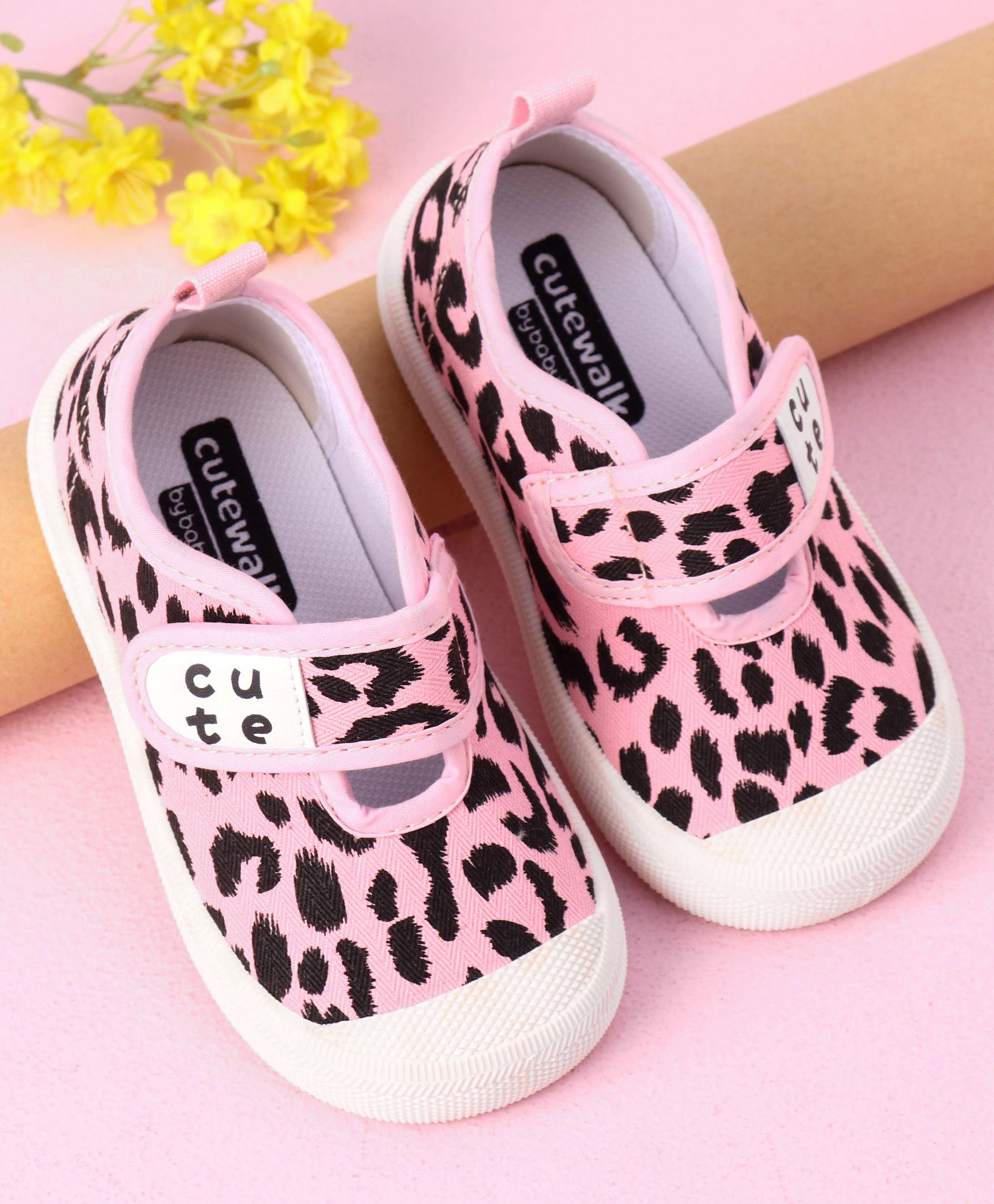 Cute Walk by Babyhug Velcro Closure Casual Shoes- Pink-picture-20