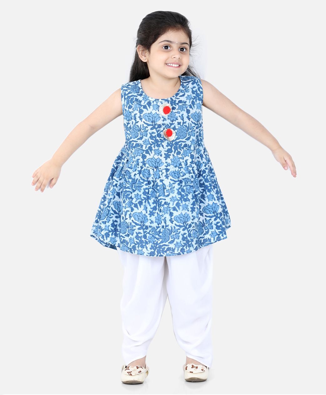 Aww Hunnie Sleeveless Floral Print Kurti With Dhoti - Blue White-picture-2