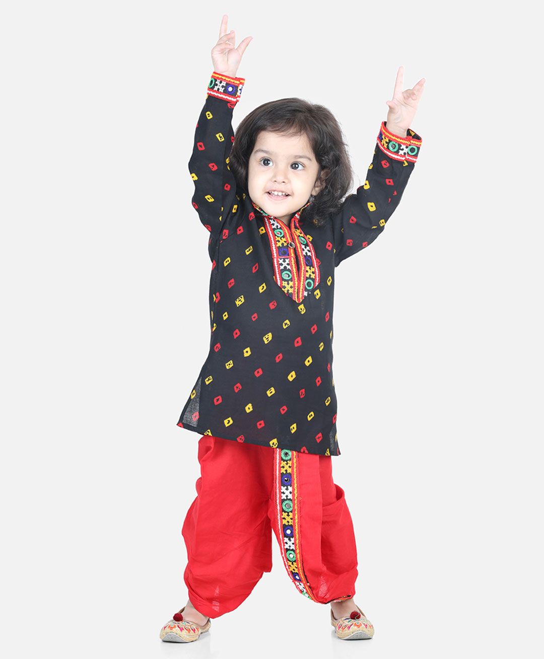 BownBee Full Sleeves Embroidered Placket & Trim Detailing Bandhani Kurta & Dhoti Set - Black-picture-13