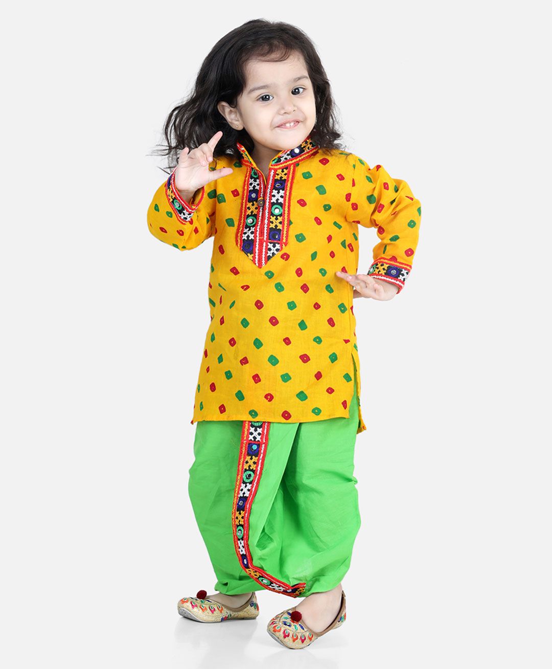 BownBee Full Sleeves Embroidered Placket & Trim Detailing Bandhani Kurta & Dhoti Set - Yellow-picture-20