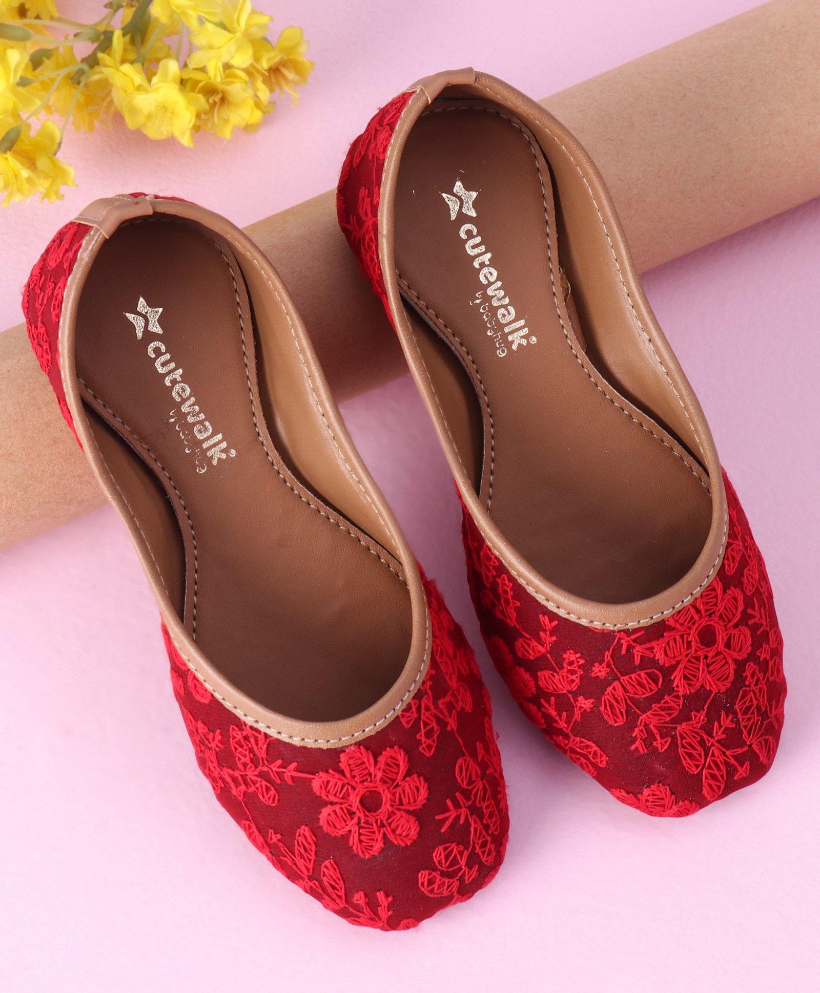Cute Walk by Babyhug Slip On Embroidered Mojaris - Red-picture-17