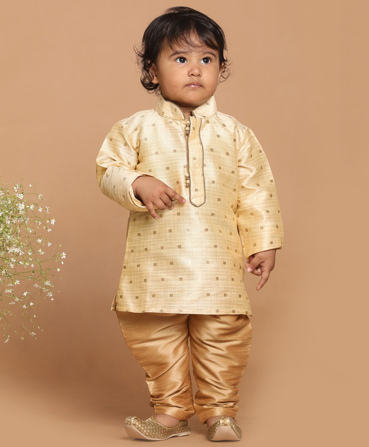 Vastramay Full Sleeves Foil Square Threadwork Detail Kurta With Pyjama - Beige-picture-12