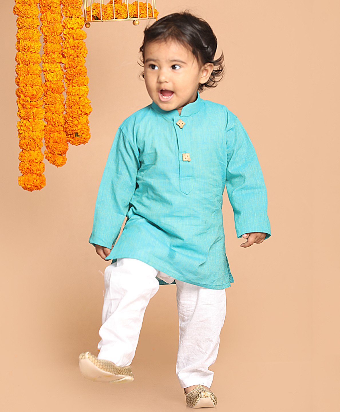 Vastramay Full Sleeves Solid Kurta & Pajama Set - Cyan-picture-33