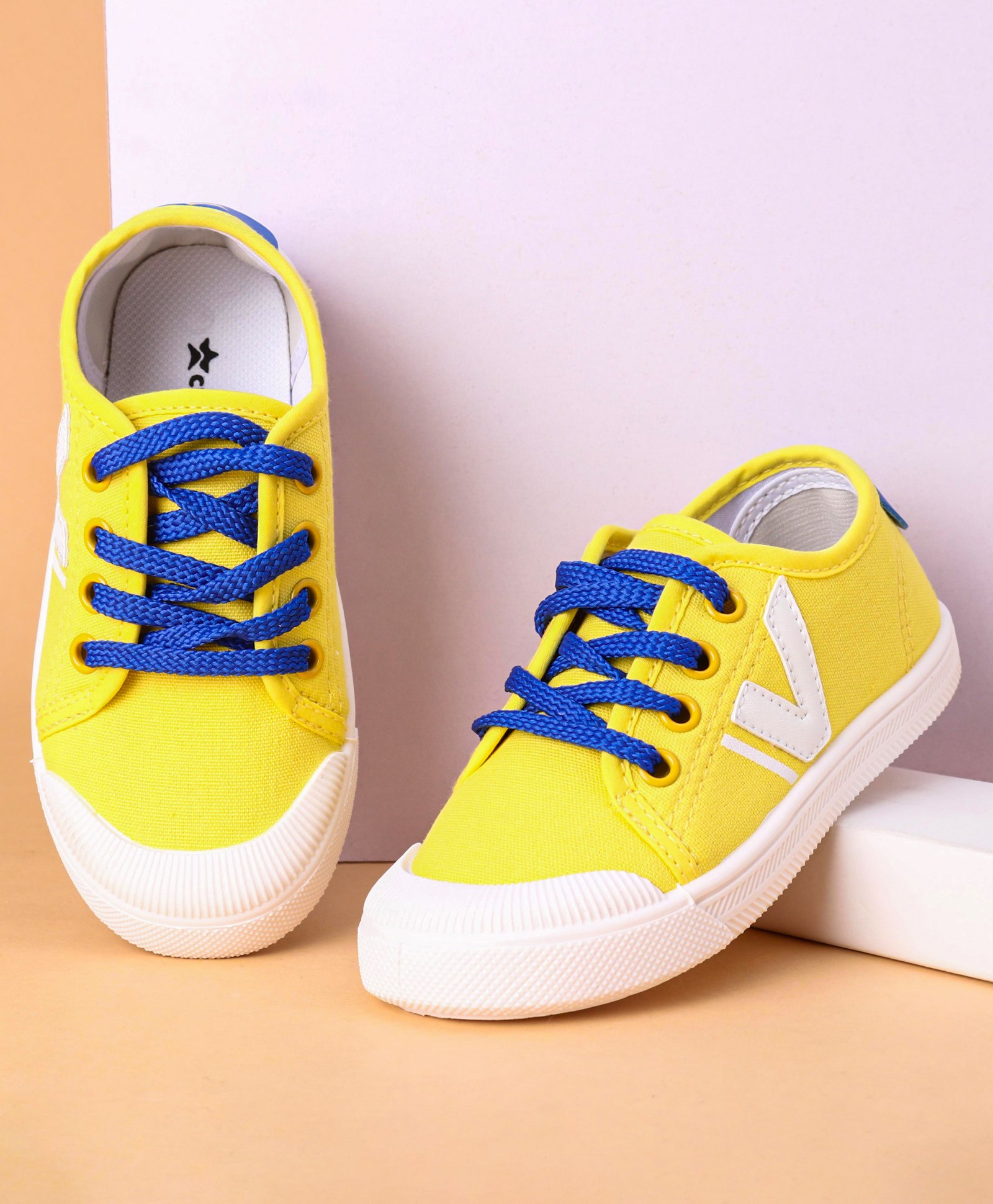 Cute Walk by Babyhug Slip On Casual Shoes with Lace Closure - Yellow-picture-22