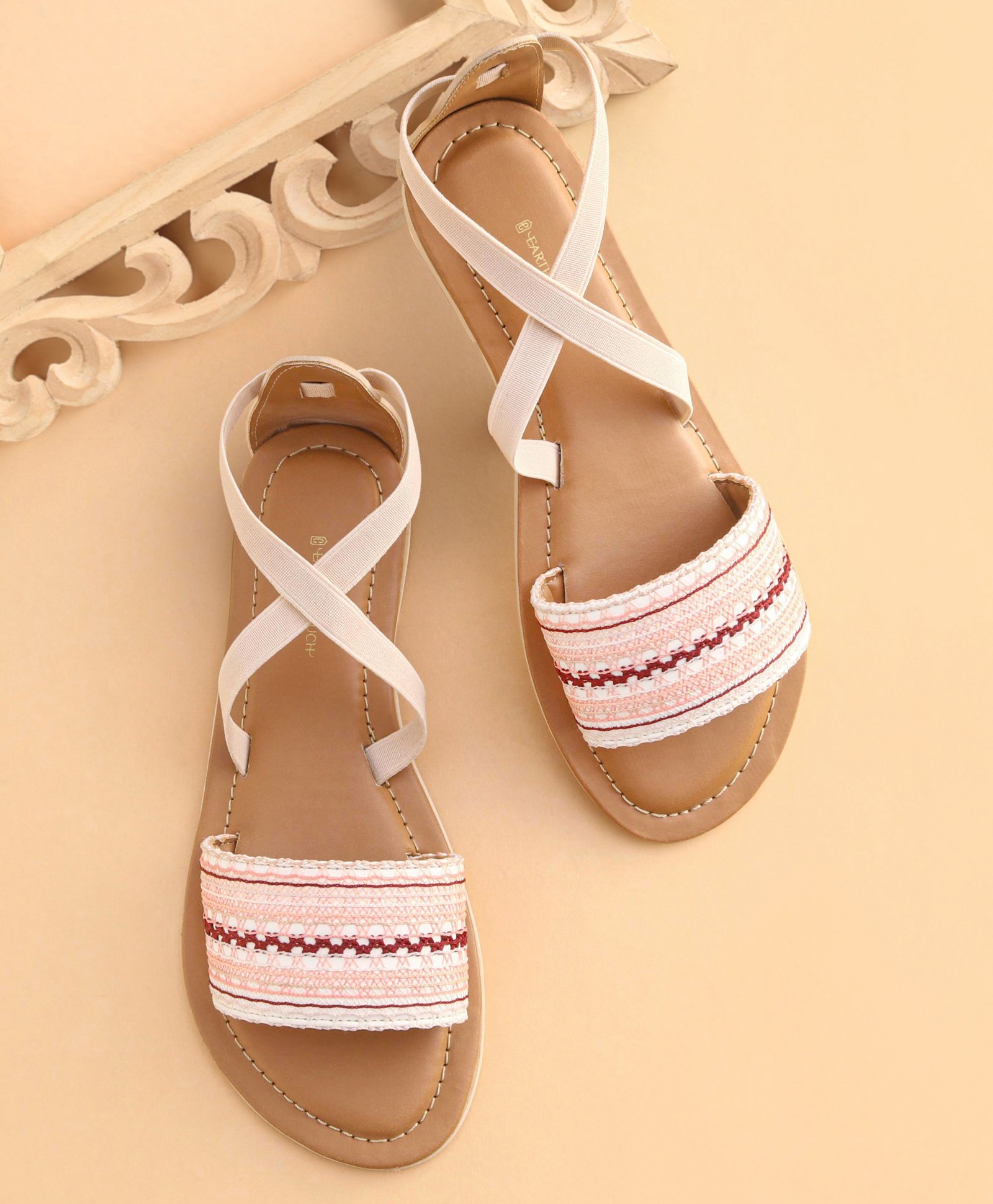 Earthy Touch Premium Ethnic Print Slip On Mojaris - Cream-picture-20
