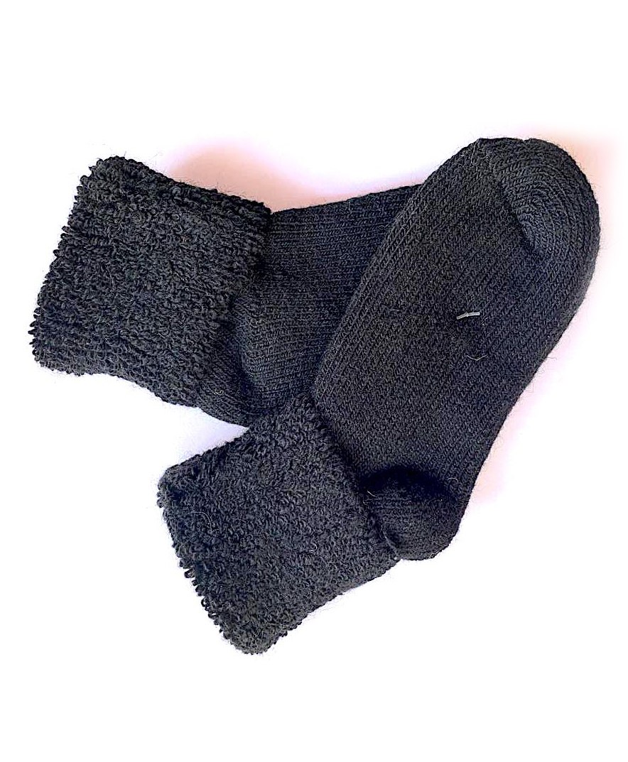 Flaunt Chic Solid Woolen Lining Socks - Black-image-13