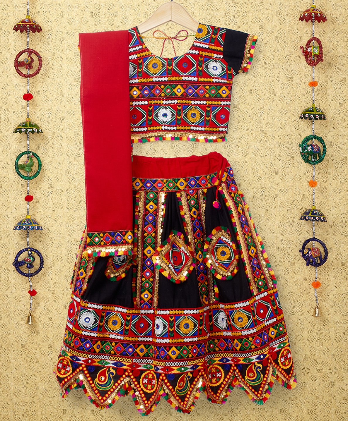 Banjara India Navratri Theme Half Sleeves Kutchi Embroidered Choli With Lehenga And Dupatta - Black-image-25