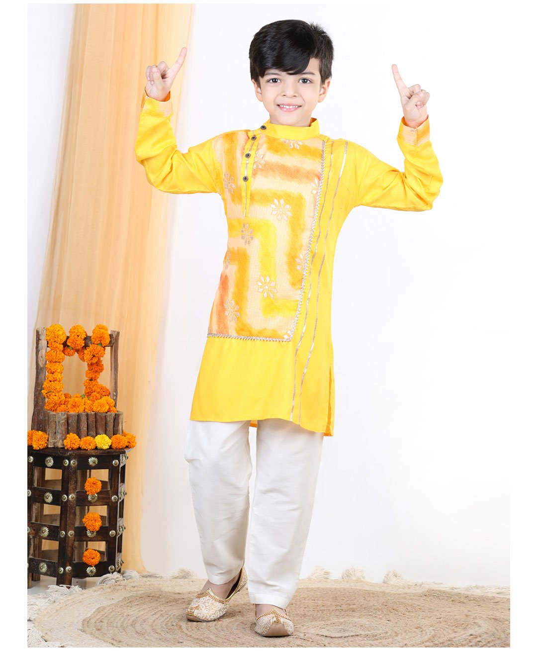 Kinder Kids Full Sleeves Floral Foil Embellished Lace Work Kurta & Pajama Set - Yellow-image-3